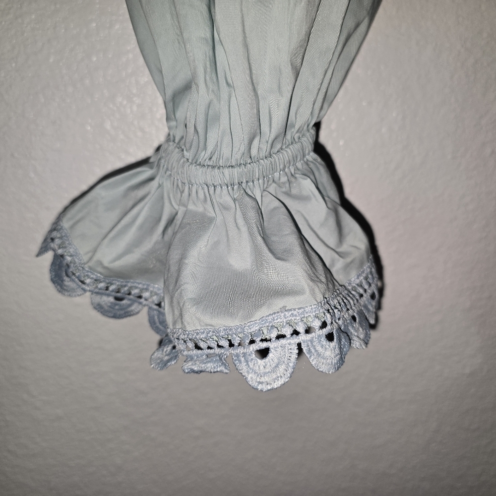Olivaceous Elegant Lace Trimmed Women's Top Size L - Picture 3 of 6